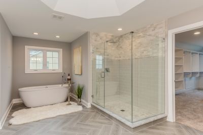 Glass Enclosure in Small Bathrooms